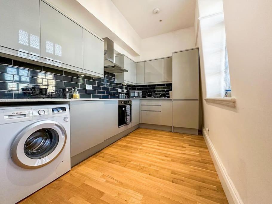 Newly Refurbished Luxury 3 Bedroom Apartment Londýn Exteriér fotografie