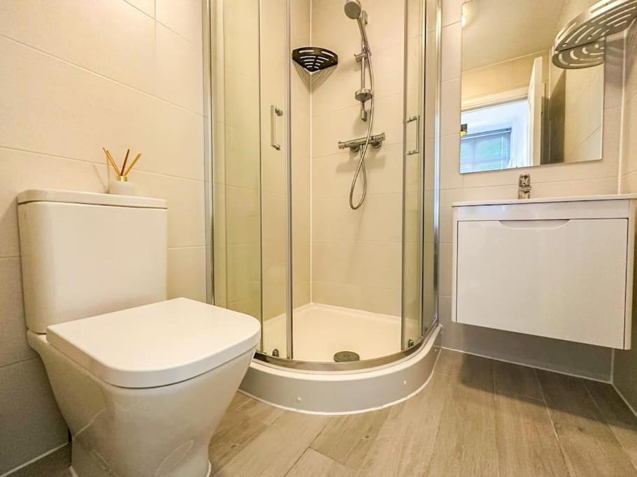 Newly Refurbished Luxury 3 Bedroom Apartment Londýn Exteriér fotografie